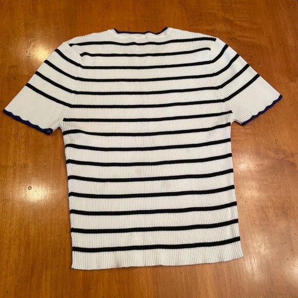 Active USA Striped Sweater Shirt | White & Black | Size Medium - Picture 2 of 3